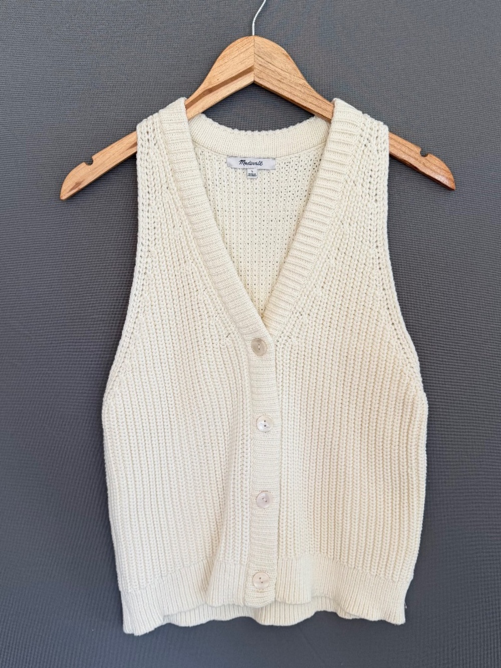 MADEWELL Women’s Large Ivory Cutaway V-neck Chunky Knit Buttoned Sweater Vest